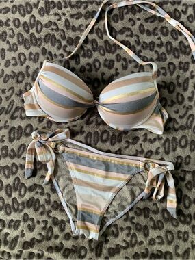 Victoria’s Secret Push-up Bikini Set